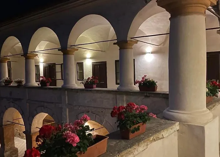 Zamek Διαμέρισμα